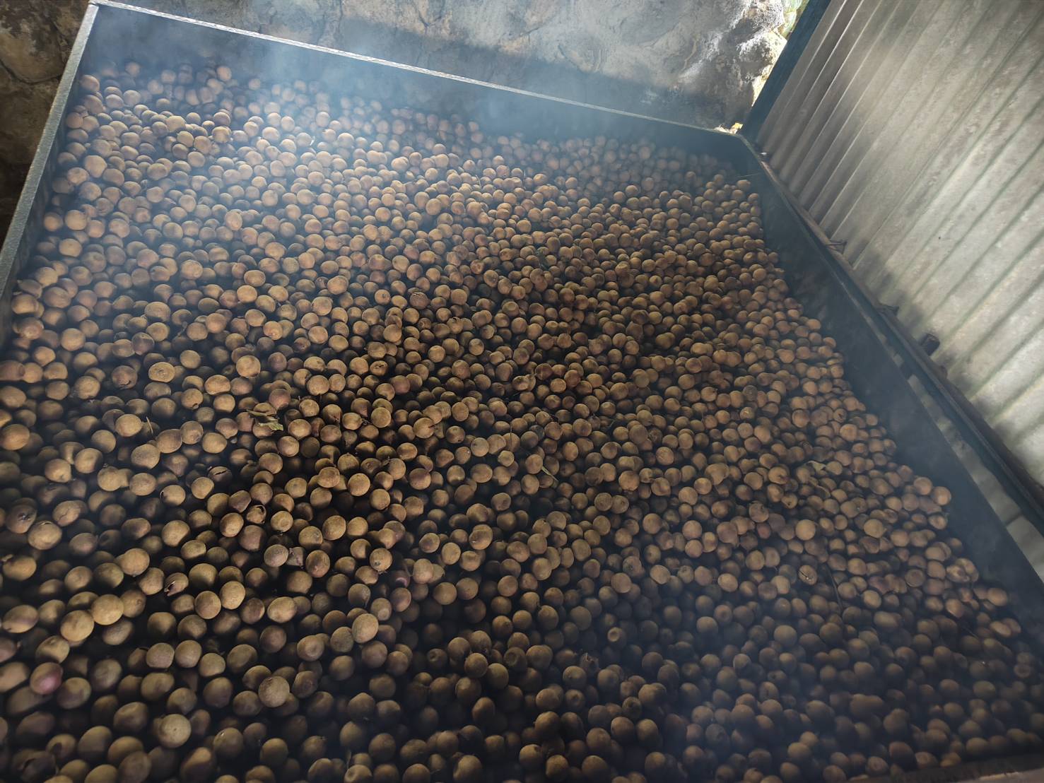 滿爐慢火煙燻炭烤